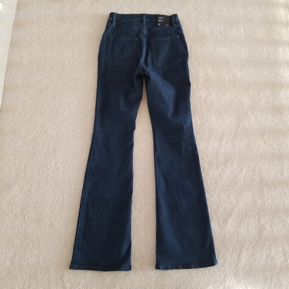 NWT Aritzia Ten Motive Dark Wash High Rise Flare Jeans Size 25T - Picture 7 of 15